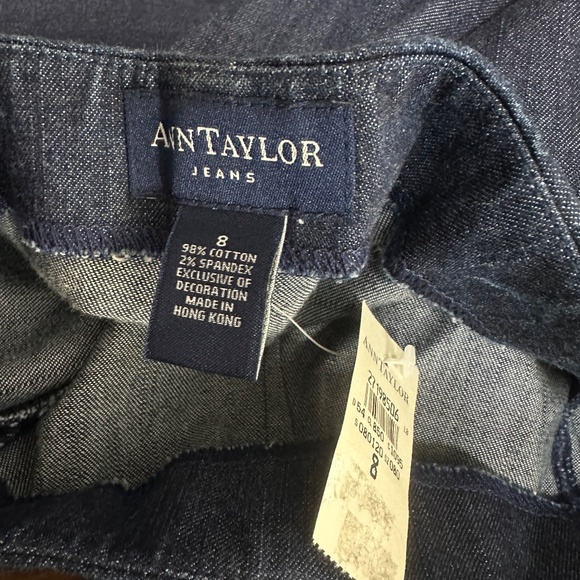 NWT Ann Taylor Dark Wash Floral Embroidered Straight Leg Jeans Sz 8 - Picture 8 of 8